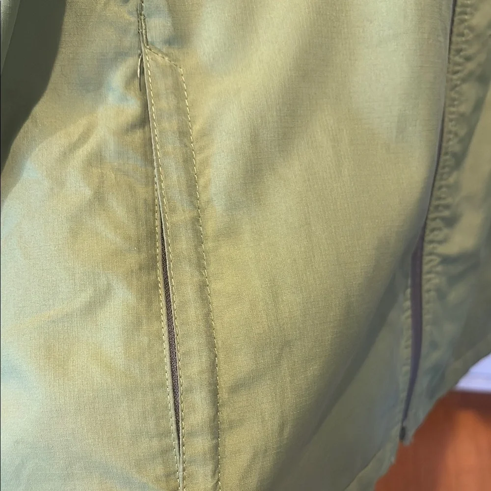 Eddie Bauer Sport Green Windbreaker Jacket Long Sleeve Activewear Women’s XL